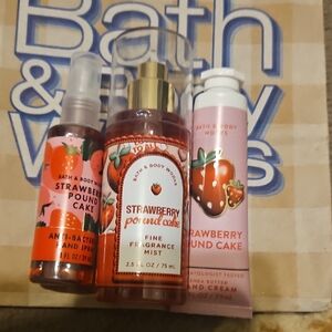 Bath & Body Works Strawberry Pound Cake Mist & Hand Cream Gift Set - Pink